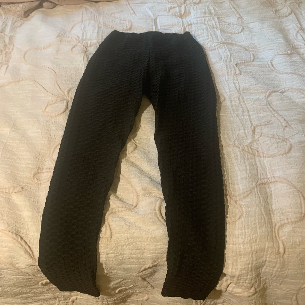 Black bbl butt crunch leggings🍑